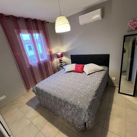 Casa de Férias En Provence 2 T3 Jardin Clos Et