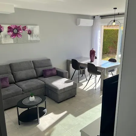 Holiday home En Provence 2 T3 Jardin Clos Et