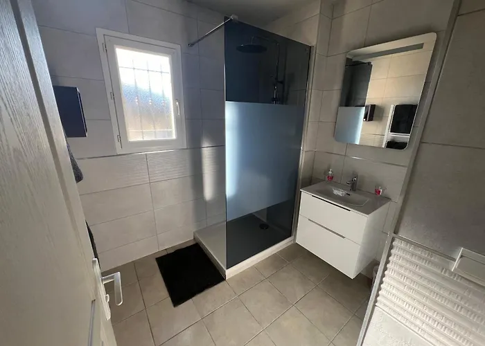 En Provence 2 T3 Jardin Clos Et